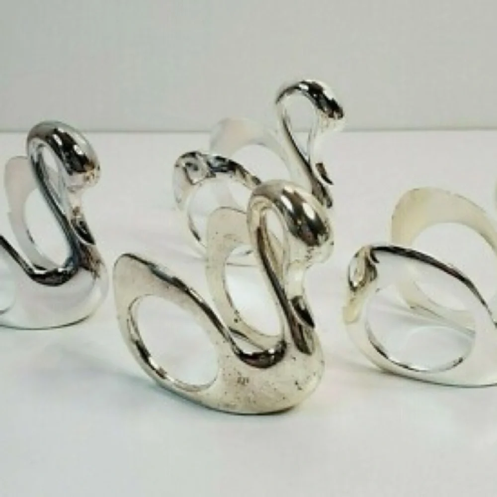 Wm. A. Rogers Vintage Swan Napkin Rings, Set of 4